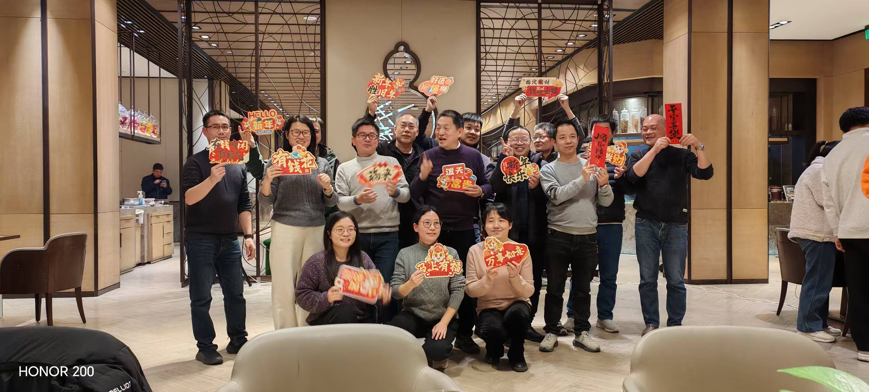 8f2b4c4513529297a51b2e8558f9742